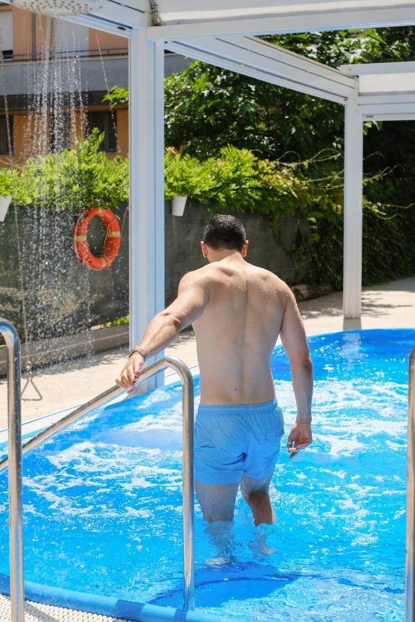 Hotel Thea เบลลาเรีย-อีเจอา มารีนา ภายนอก รูปภาพ