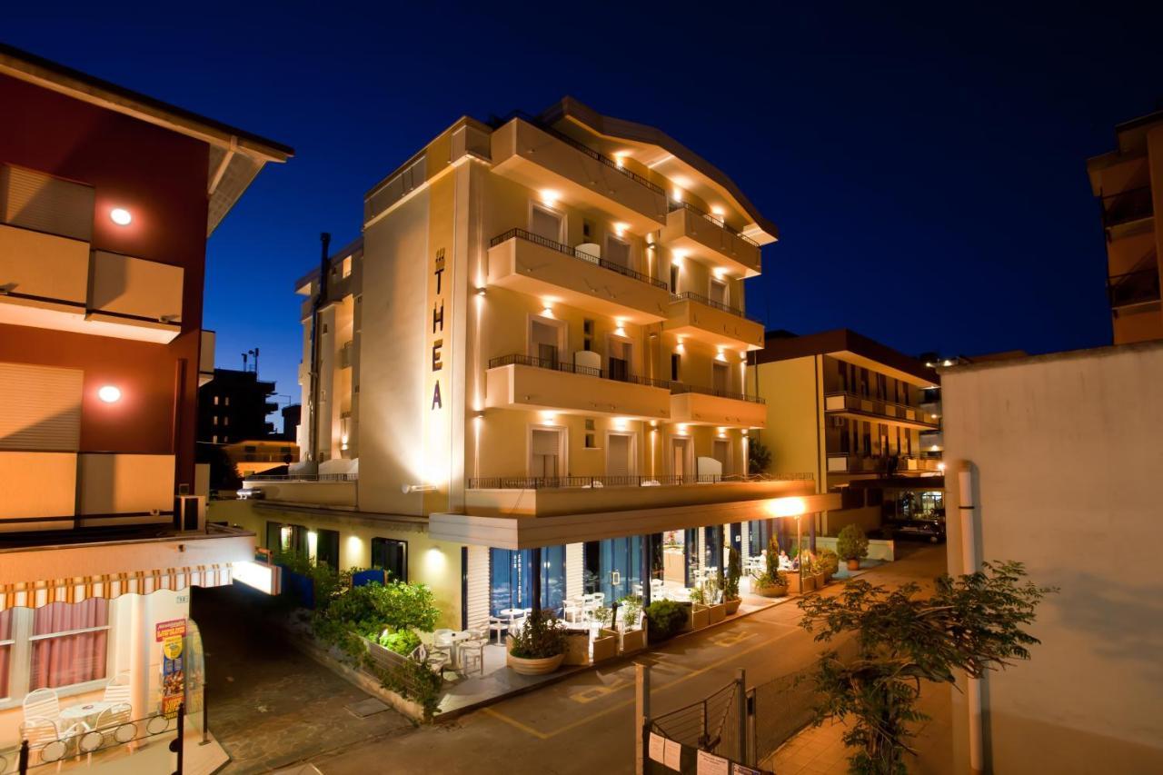 Hotel Thea เบลลาเรีย-อีเจอา มารีนา ภายนอก รูปภาพ